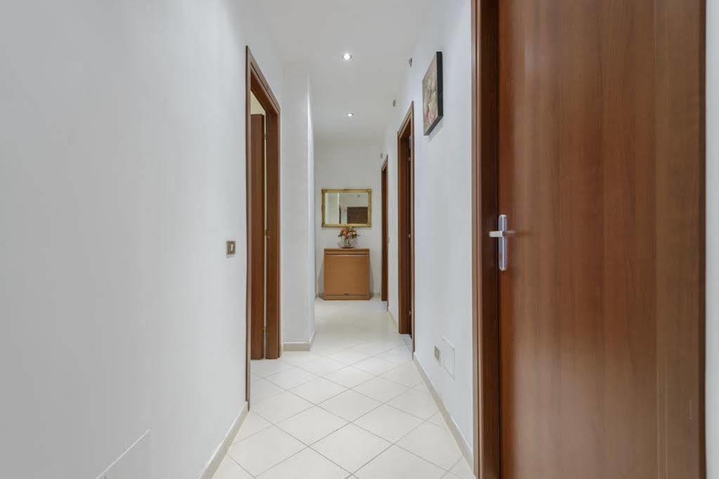 B&B Soggiorno Di Ostia Екстер'єр фото
